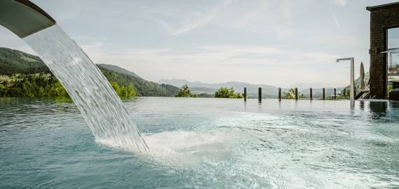 Infinity pool - Resort Bergkristall