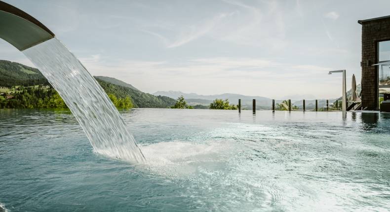 Pools & sauna complex - Resort Bergkristall