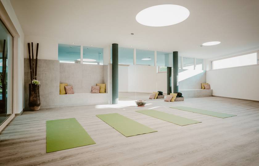 Yoga at the Bergkristall: Positive energy through relaxation - Resort Bergkristall