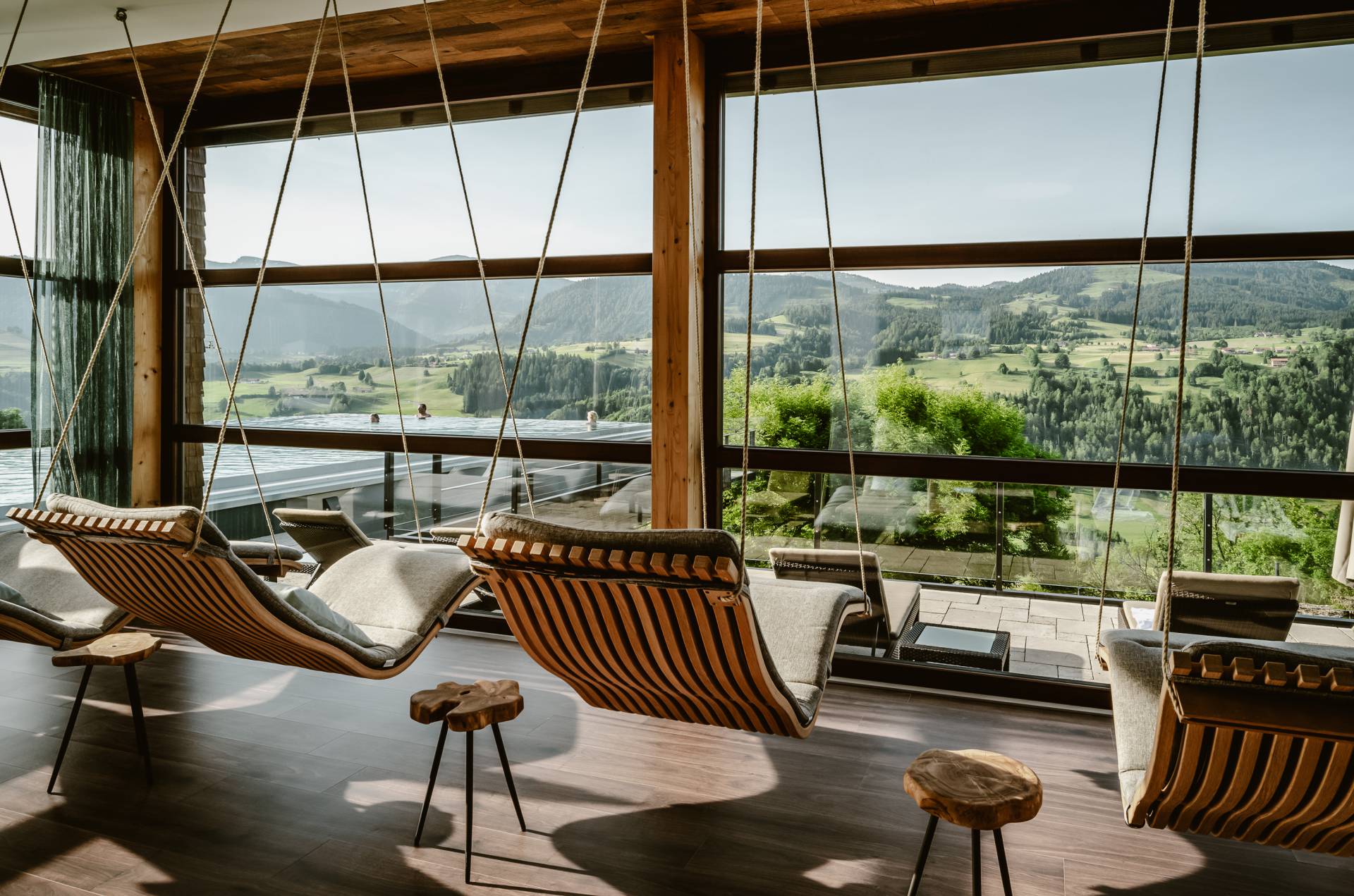 Hängeliegen mit Blick auf die Nagelfluhkette