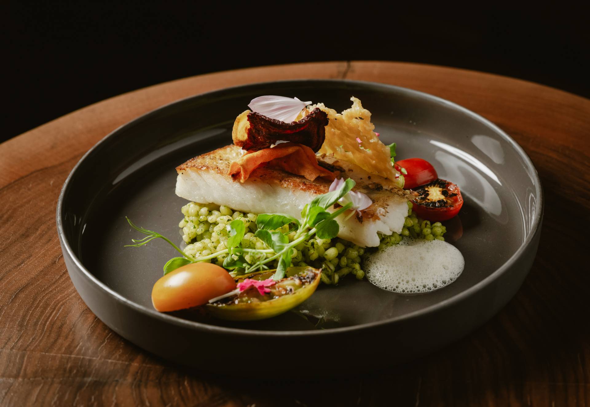 Hochwertiges Fischgericht auf Risotto