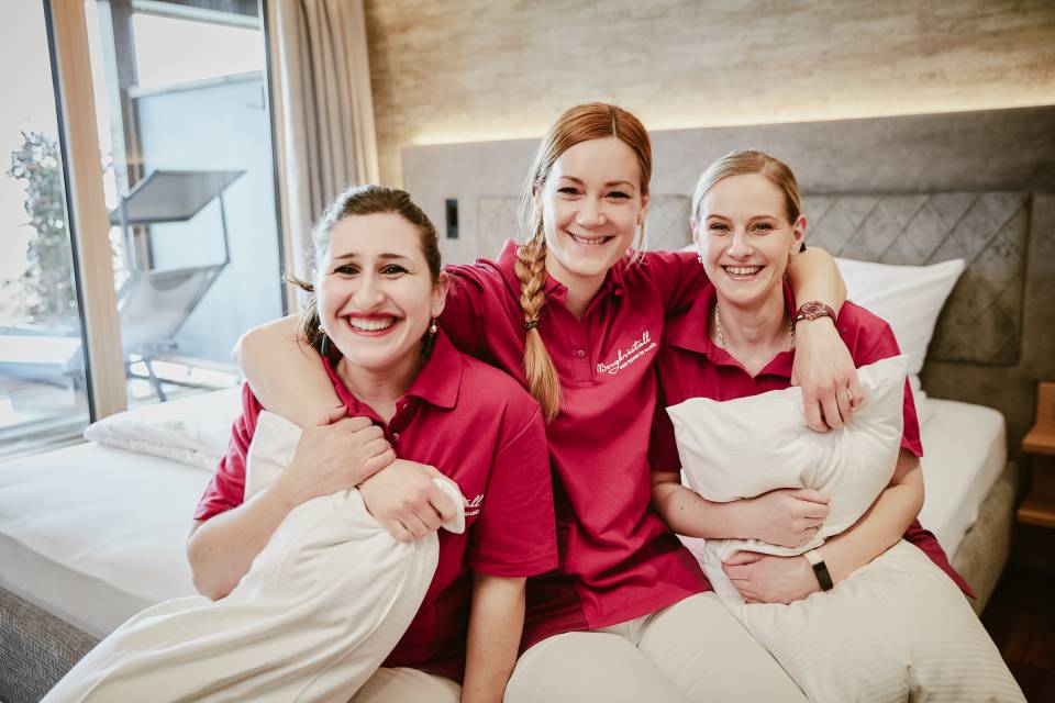 Housekeeping Team des Resort Bergkristall
