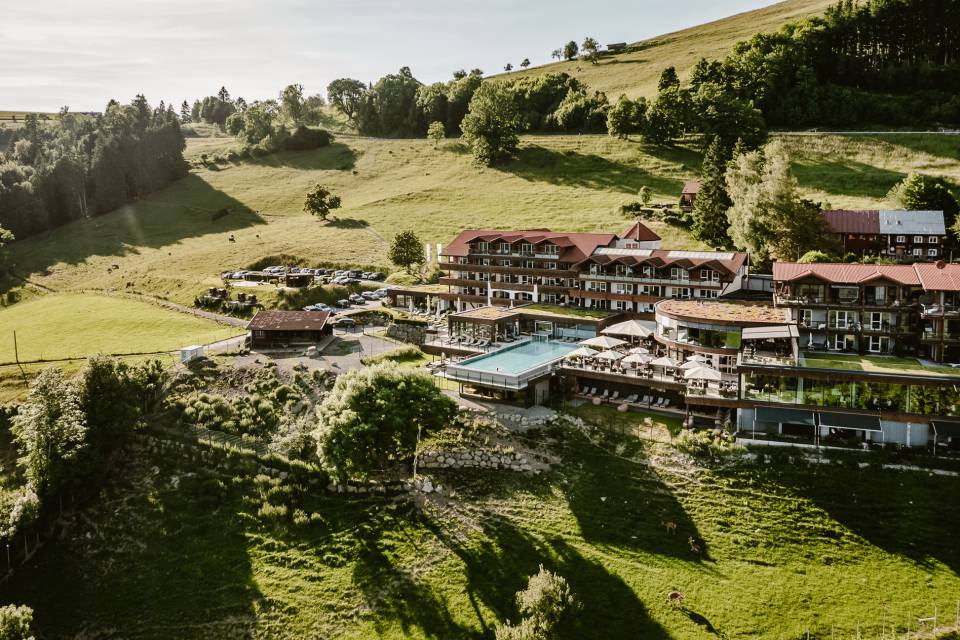 Außenansicht Resort Bergkristall im Allgäu