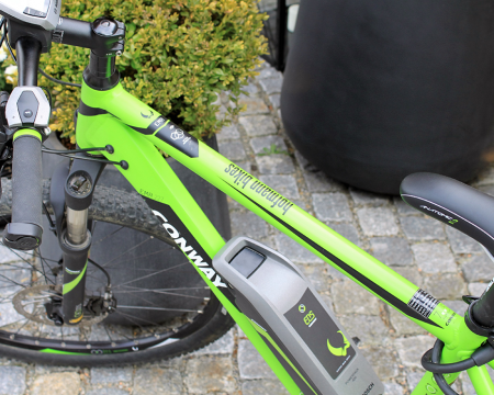 Der große Vorteil der neuen Bergkristall E-Bikes: Sie bestimmen selbst, wann Sie schwitzen! Symbolfoto