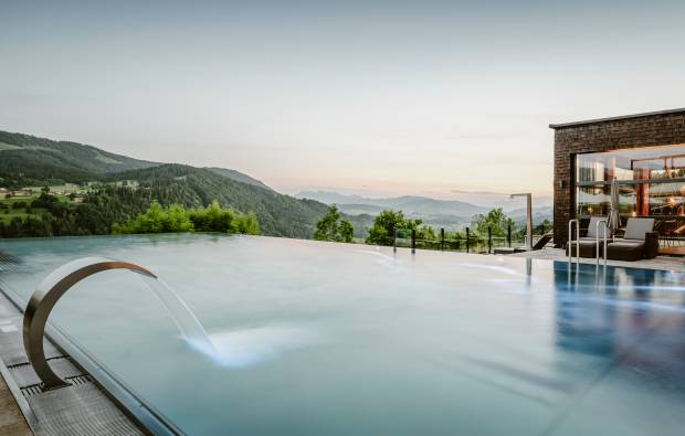 Infinitypool des Wellnesshotel Bergkristall