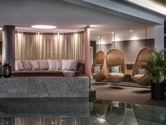 Relax-Innenpool mit Chill-Cocoon - Resort Bergkristall