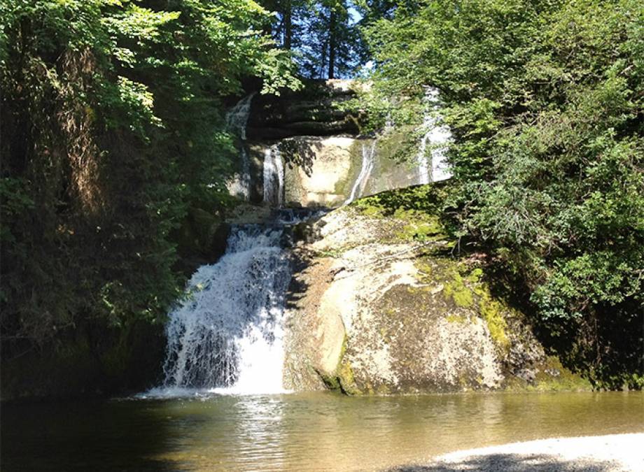 Kristallklare Naturseen und rauschende Wasserfälle: Die besten Tipps zum Abtauchen rund ums Bergkristall Symbolfoto