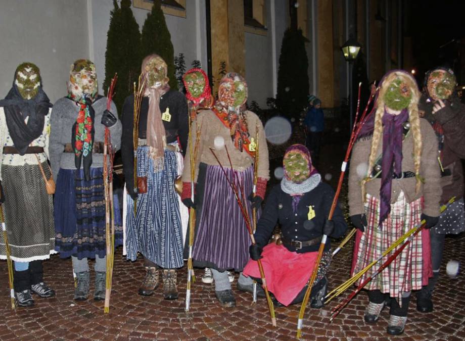 Von Klausen und Bärbele - Allgäuer Brauchtum in der Vorweihnachtszeit Symbolfoto