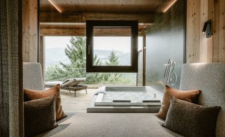 SPA Suite Premium mit Whirlwanne auf Terrasse