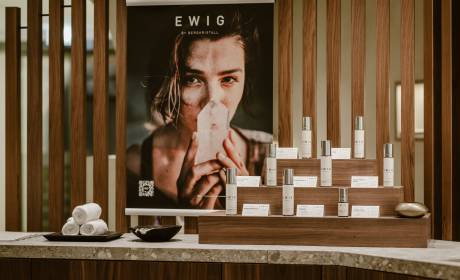 Neue Kosmetikserie EWIG by Bergkristall