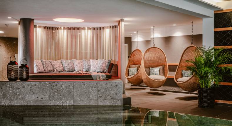 Relax-Innenpool im Resort Bergkristall