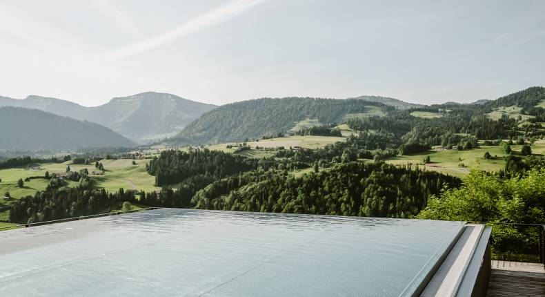 Infinitypool im Wellnesshotel Bergkristall