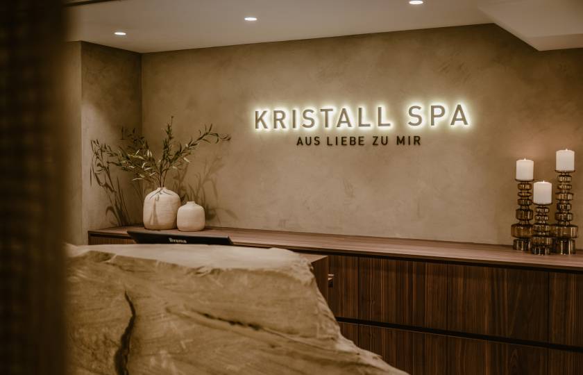 Empfang im Kristall Spa - Aus Liebe zu mir